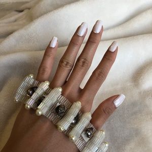 White beaded and pearl handmade bracelet